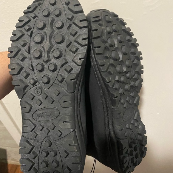 BRAND NEW Magellan Winter Boots! - Picture 4 of 5